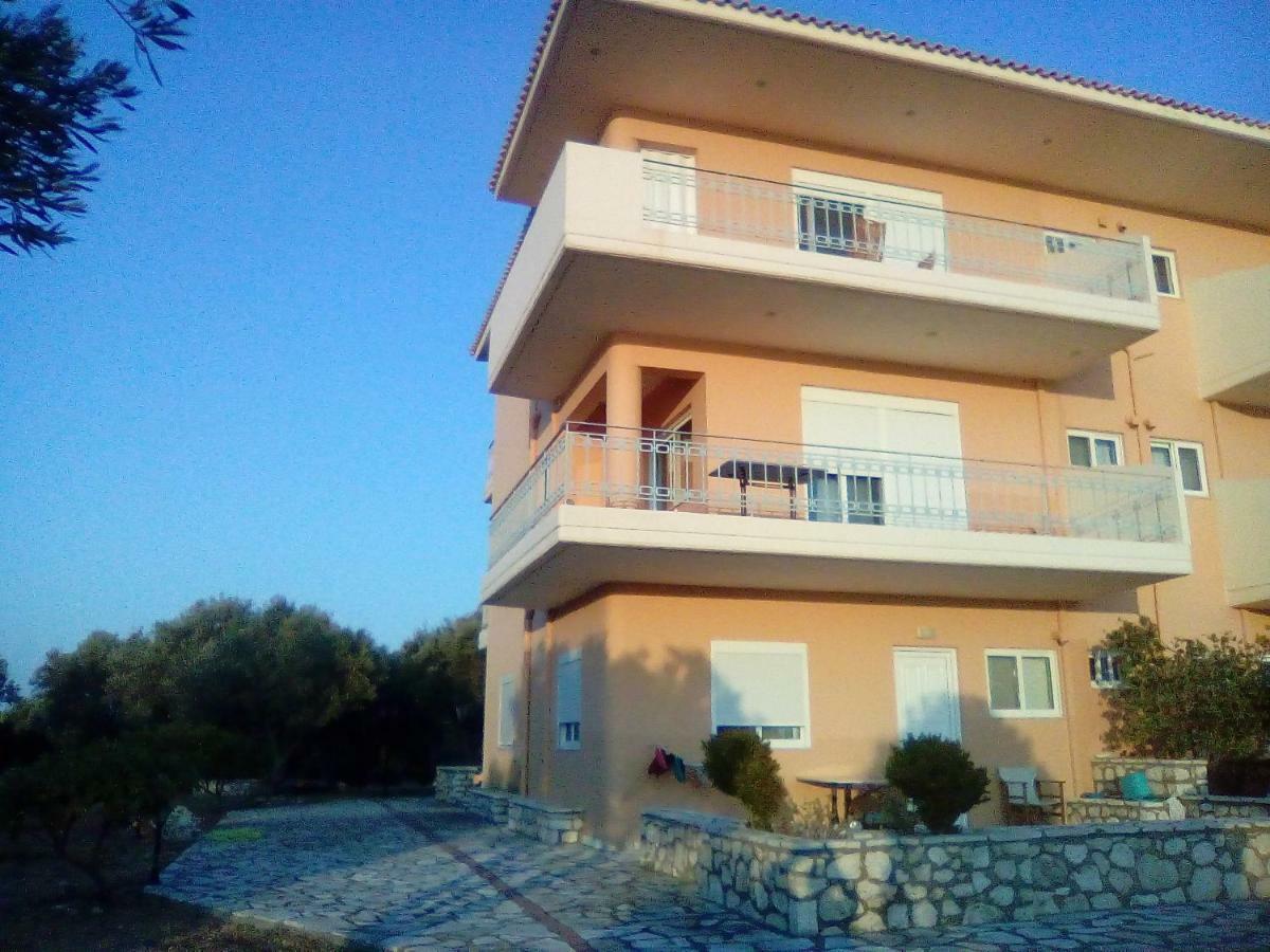 Kalivakia View Apartment Tsoukaladhes Bagian luar foto
