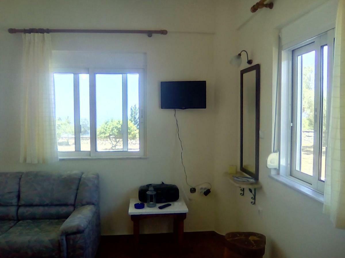 Kalivakia View Apartment Tsoukaladhes Bagian luar foto